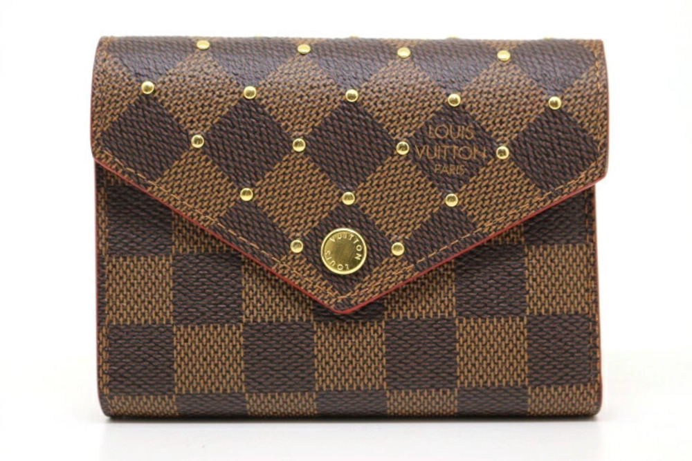 LOUIS VUITTON Portefeuille Victorine Damier Cerise Red Tri fold Wallet
